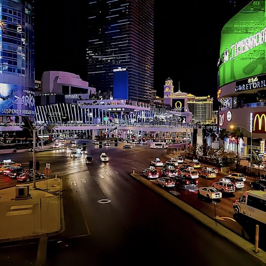 DRIVING TO THE BELLAGIO / “SIN CITY” BY NIGHT