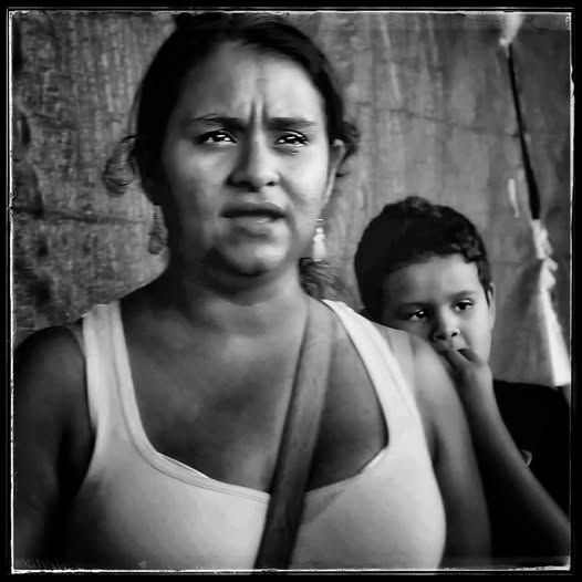 LOOKING FOR A SHELTER FROM THE SUN / HOUSTON HISPANIC NEOREALISM