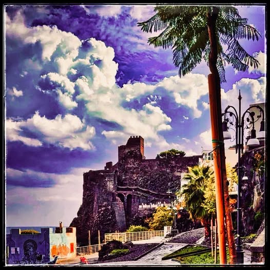 THE NORMAN CASTLE AROUND THE CORNER