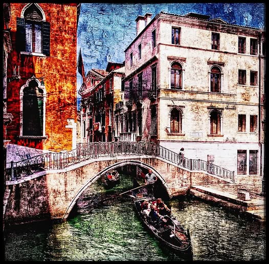 A GOOD DAY FOR A GONDOLA TOUR