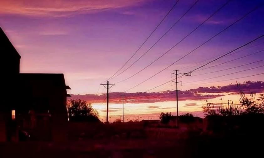 BREAK OF DAWN IN A FALL DAY