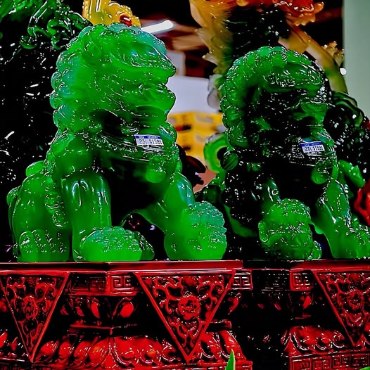 ORIENTAL DECOR / GREEN LIONS FROM THE FAREAST