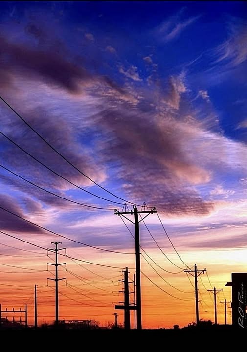 EL PASO SUNSET ON A WINTER DAY / POWER LINES AND CLOUDS