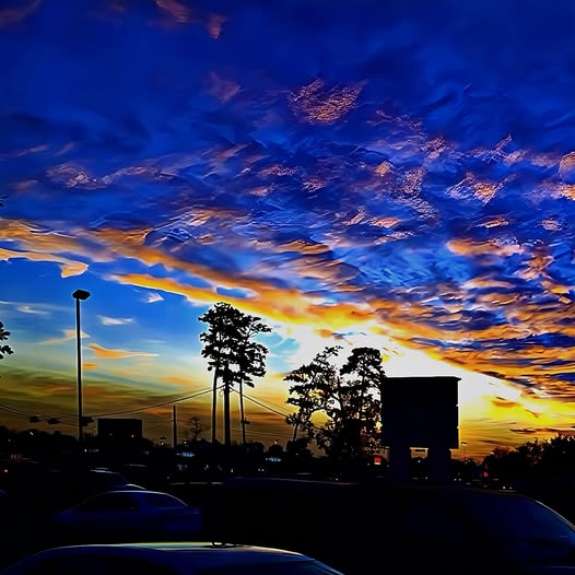 HOUSTON FRIDAY SUNSET