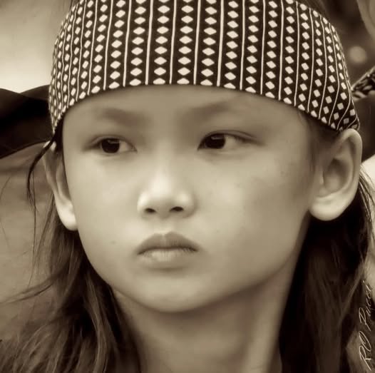 JAPANESE DRUMMER GIRL / BEFORE THE SHOW