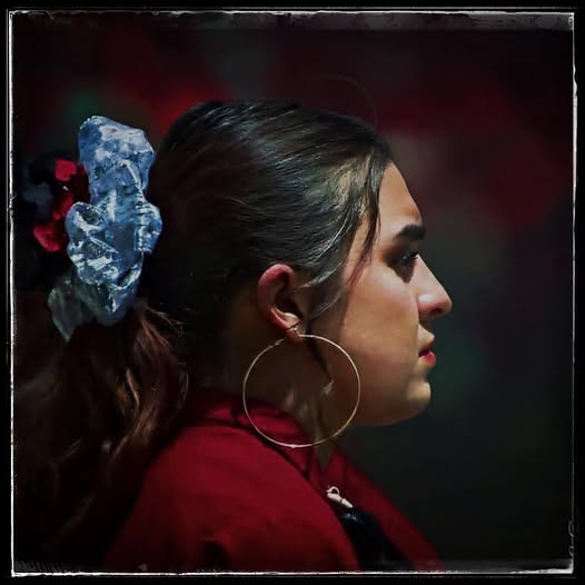 MARIACHI GIRL