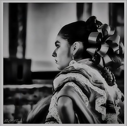 MEXICAN DANCER / READY TO STEP IN