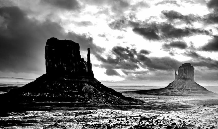 EASY RIDING ON THE NAVAJO TERRITORY