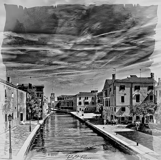 PROSPETTIVA VENEZIANA / FACING A CANAL