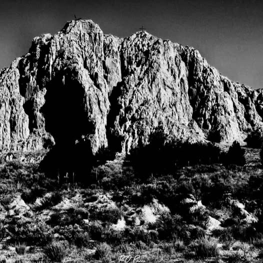 CROSSES ON THE INDIAN COUNTRY / BOUND FOR TAOS PUEBLO, NEW MEXICO