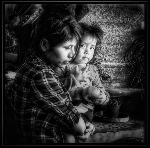 HISPANIC MOTHER AND CHILD