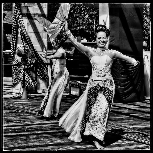 HOUSTON, TEXAS: TRADITIONAL INDONESIAN DANCE / AN ELEGANT EXOTIC EVENT