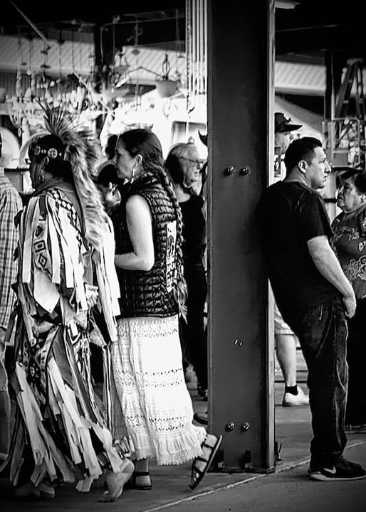 IN LINE / BACK TO BACK
