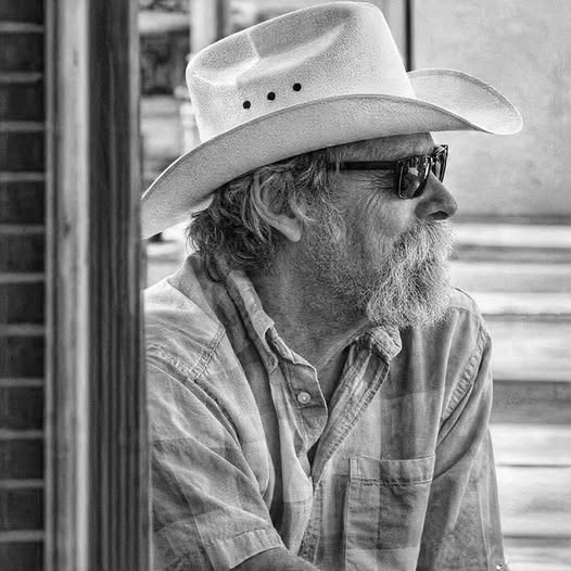 STREET PORTRAIT IN LAS CRUCES, NEW MEXICO