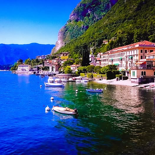 ENCHANTING CORNERS FOR TOURISTS AND PHOTOGRAPHERS