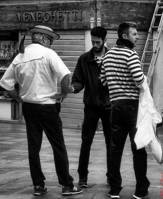 RIALTO GONDOLIERS / OFF THE JOB