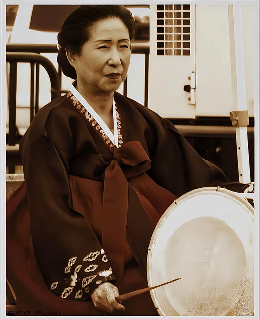 DRUMMER LADY / KOREAN MUSIC