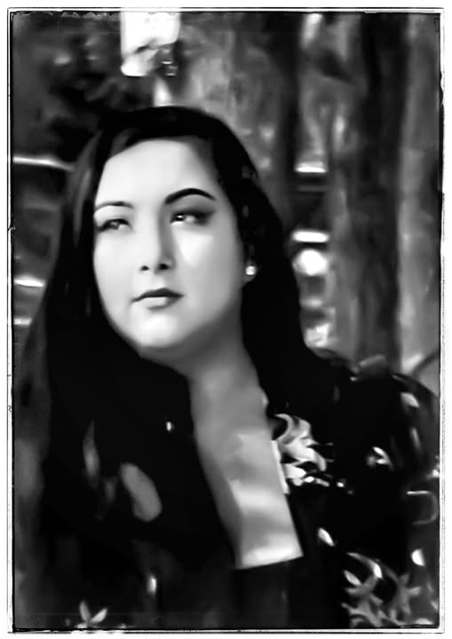 QUEEN OF FLOWERS / MONA LISA LOST HER SMILE